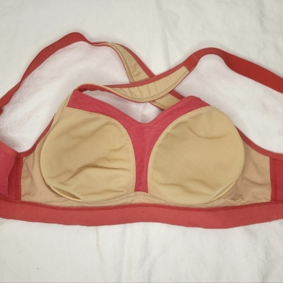 Lululemon TaTa Tamer Sports Bra - Picture 13 of 16